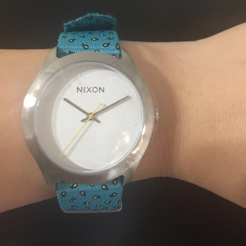 New Stylish Nixon Canvas Watch JA1